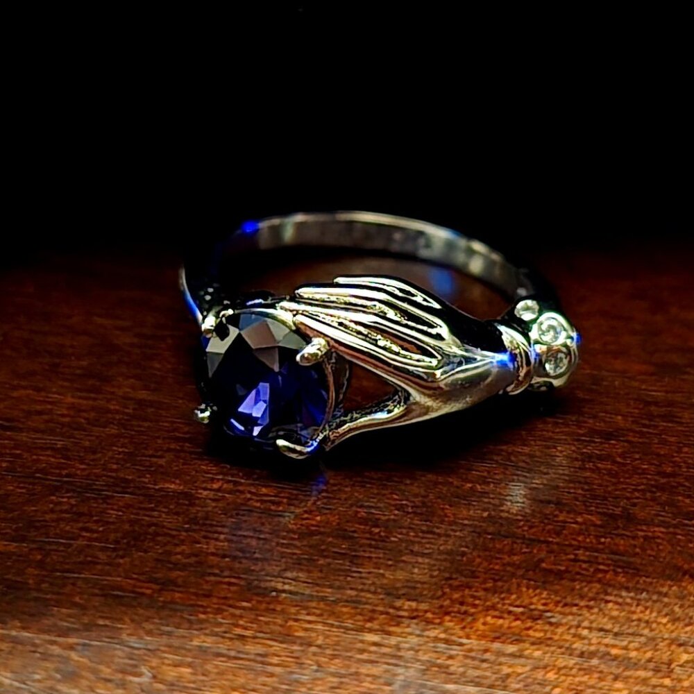 Fragrant Jewels Madame Zola Ring